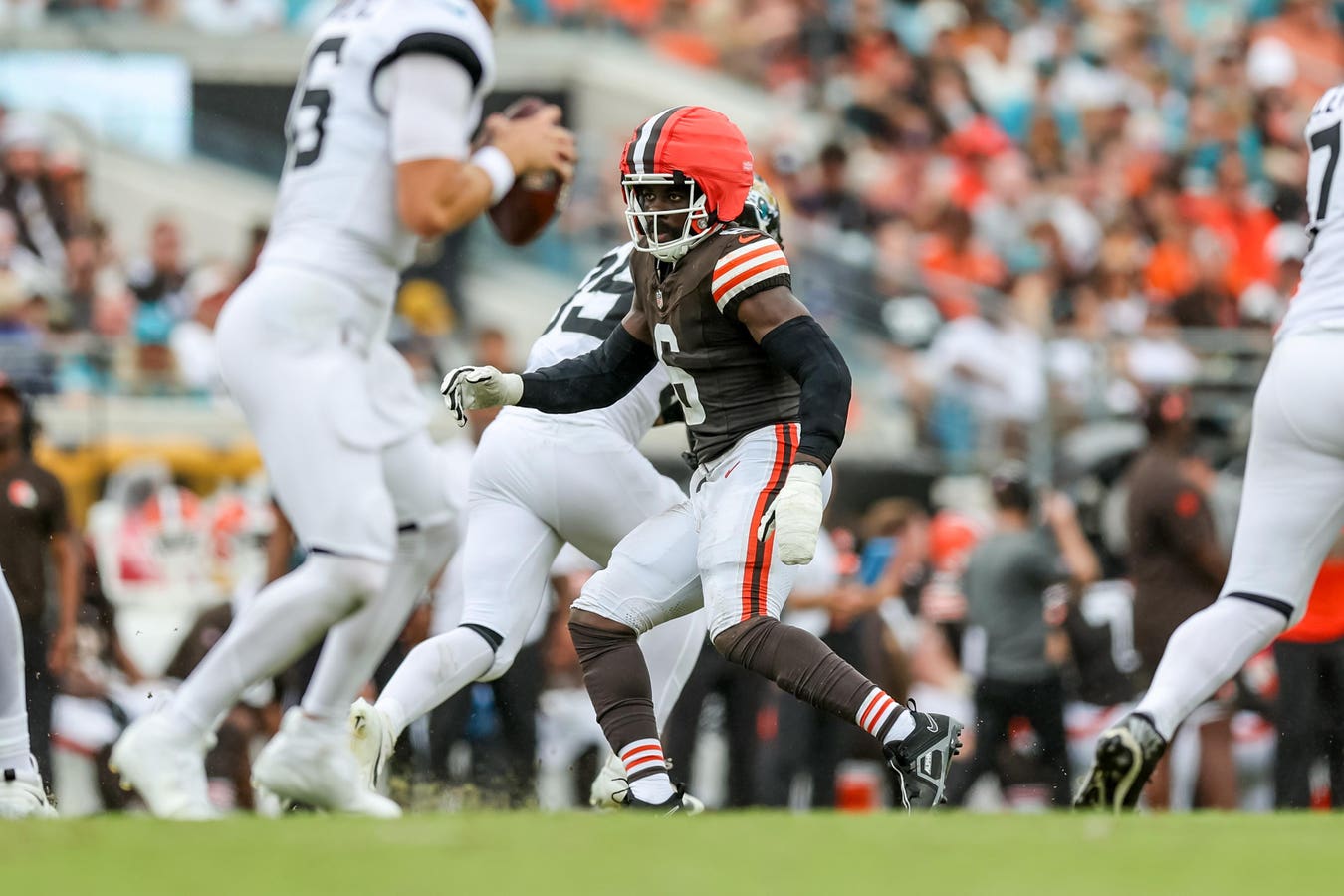 NFL Advances Helmet Safety With Guardian Caps And Position-Specific Gear