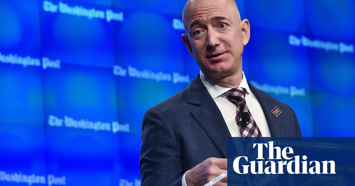 Bezos faces criticism after executives met with Trump on day of Post’s non-endorsement | Washington Post