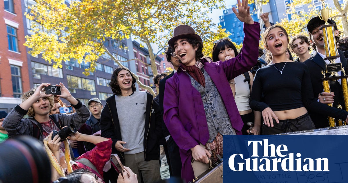 Timothée Chalamet crashes his own lookalike contest in New York | Timothée Chalamet