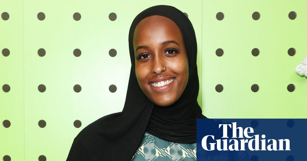 FA apologises to female Muslim footballer over tracksuit bottoms ban | Women's football