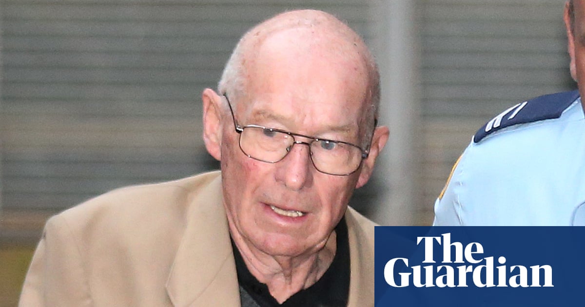 Disgraced NSW detective Roger Rogerson died of major stroke during ‘end-of-life care’, inquest finds | Crime - Australia