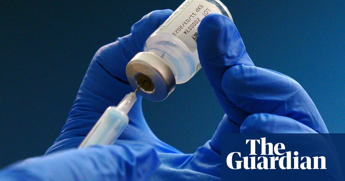 One in 10 Australian parents struggling to afford vaccinations for children | Health