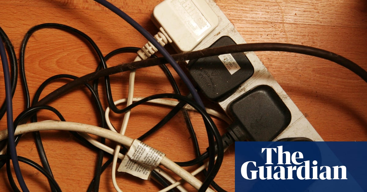 Britons urged to dig out unwanted electricals to tackle copper shortage | Recycling