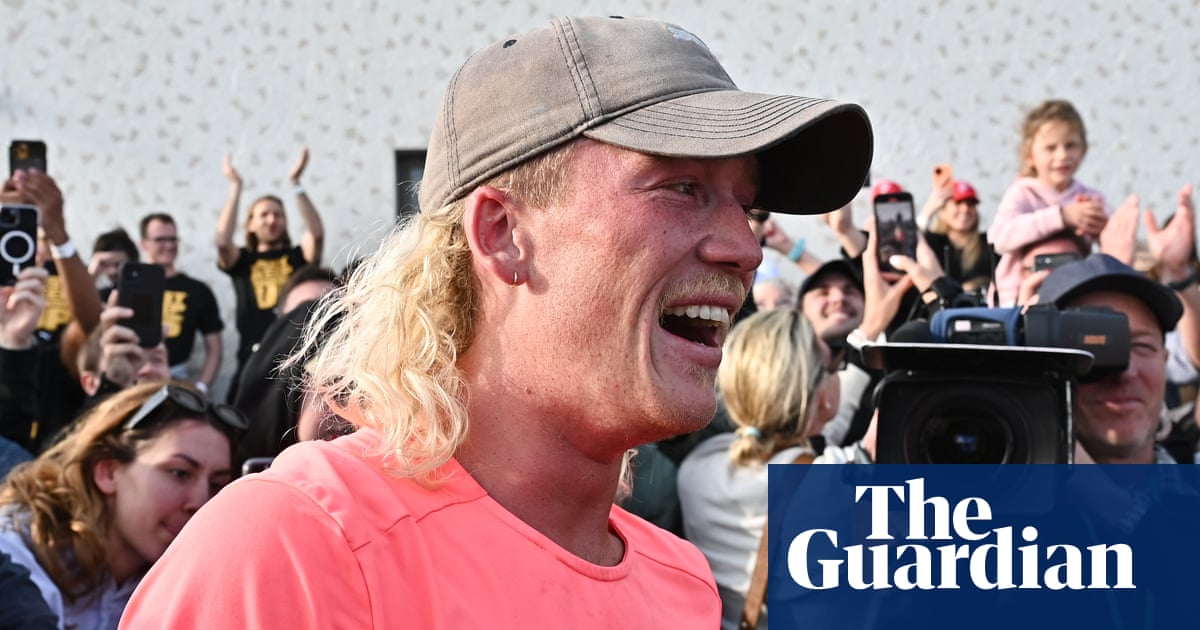 ‘It has been hell’: cult hero Nedd Brockmann defying the agony in 1,000-mile run for charity | Australia sport