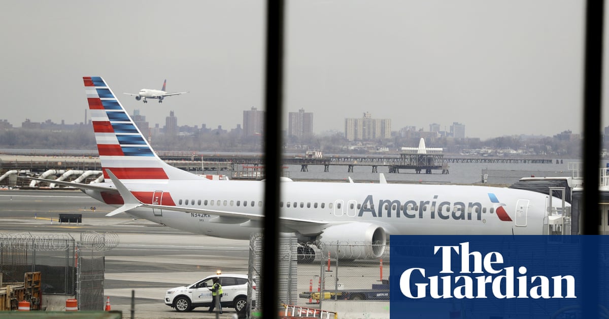 American Airlines tests boarding technology that calls out line cutters | Airline industry