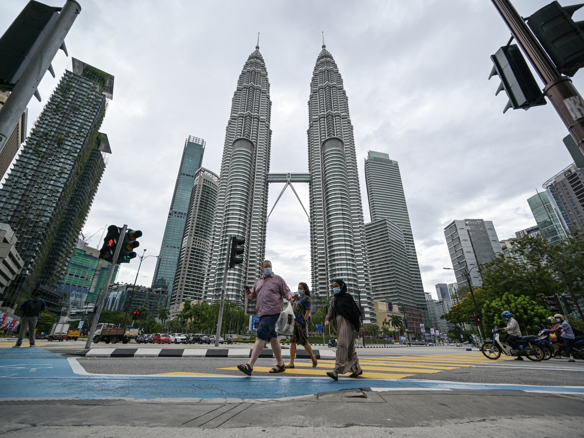 Malaysia could reach high-income status by 2028, World Bank says | Business and Economy