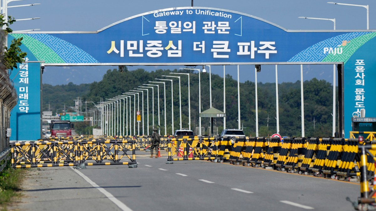 North Korea says will ‘completely’ cut road and rail links with South Korea | Military News