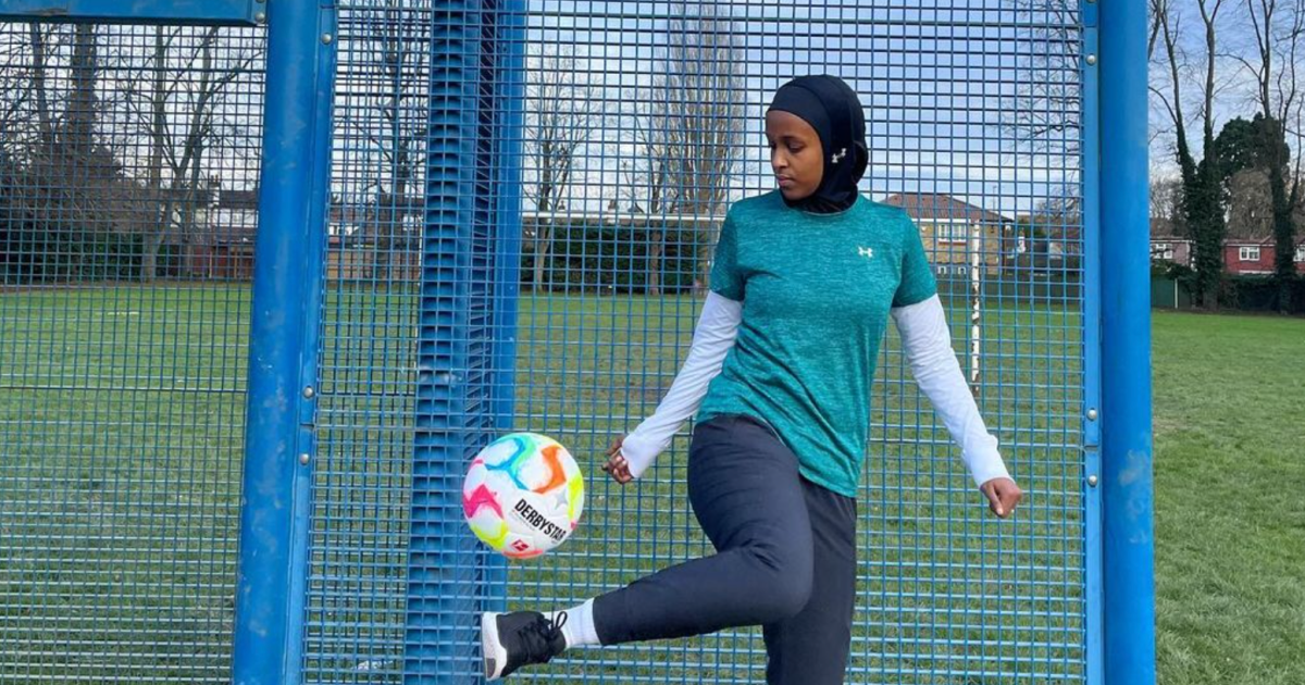 Women’s football league in London ‘bans’ Somali Muslim player over clothing | Islamophobia News