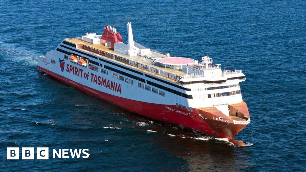 Austrialian 'ferries fiasco' ship to be mothballed in Edinburgh