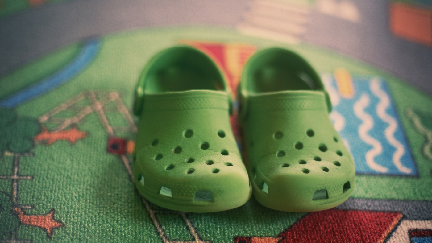 Crocs are popular kids' shoes, but are they bad for young feet? : Shots