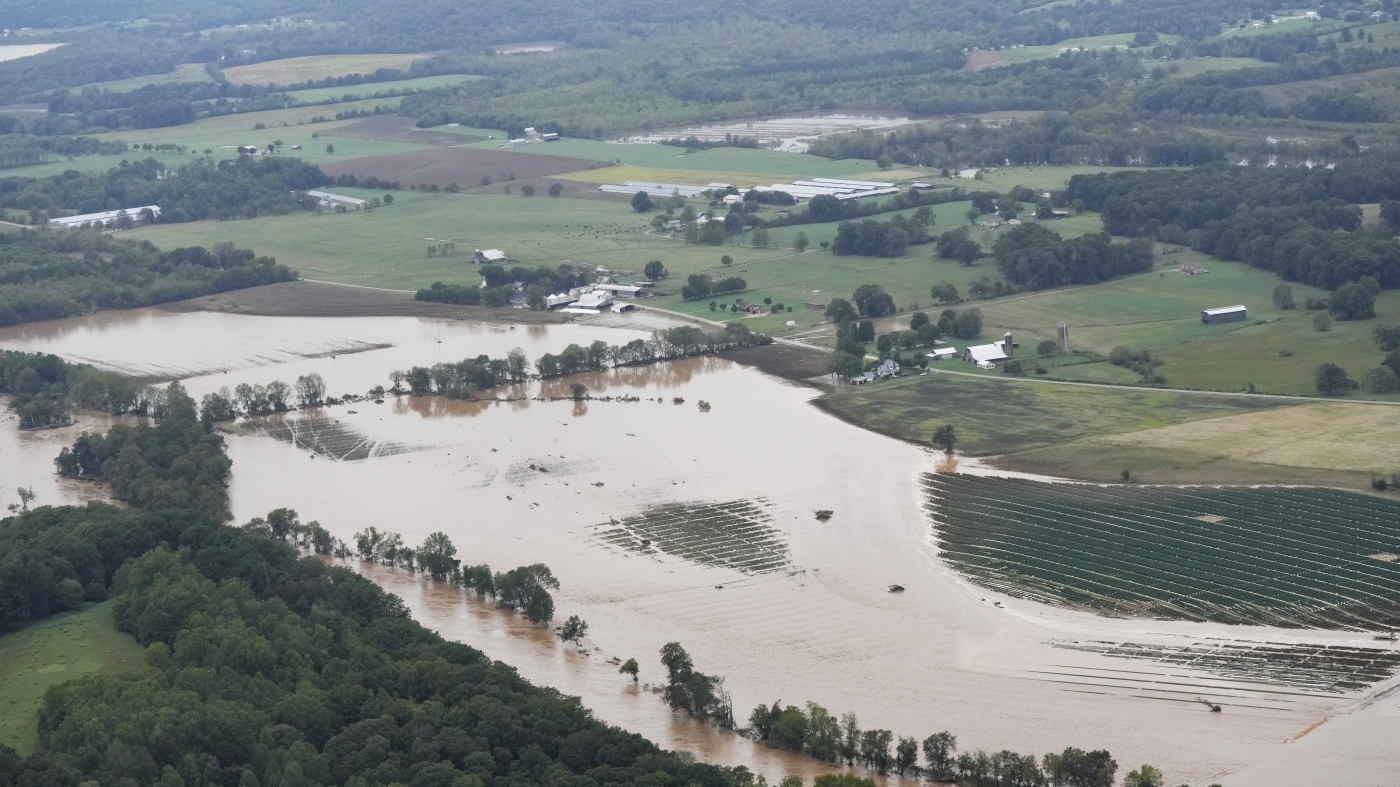 Hurrican Helene left Latino farm workers feeling isolated : NPR