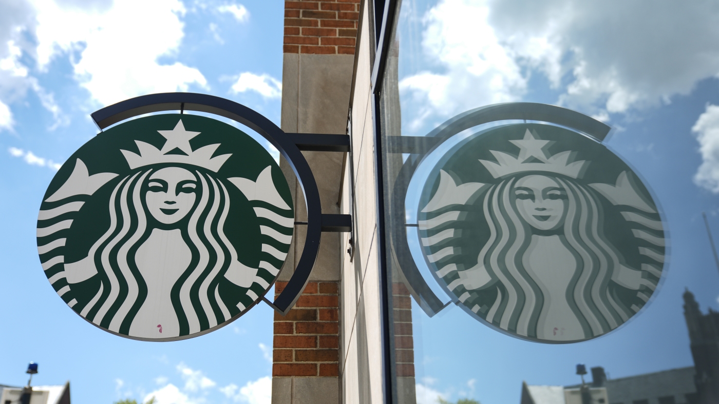 Starbucks tries a turnaround after U.S. sales fall 6% : NPR