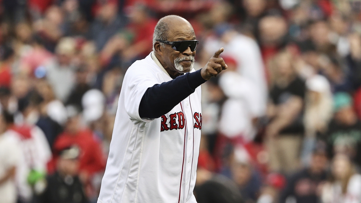 Luis Tiant, former pitcher for Boston and Cleveland, dies at 83 : NPR