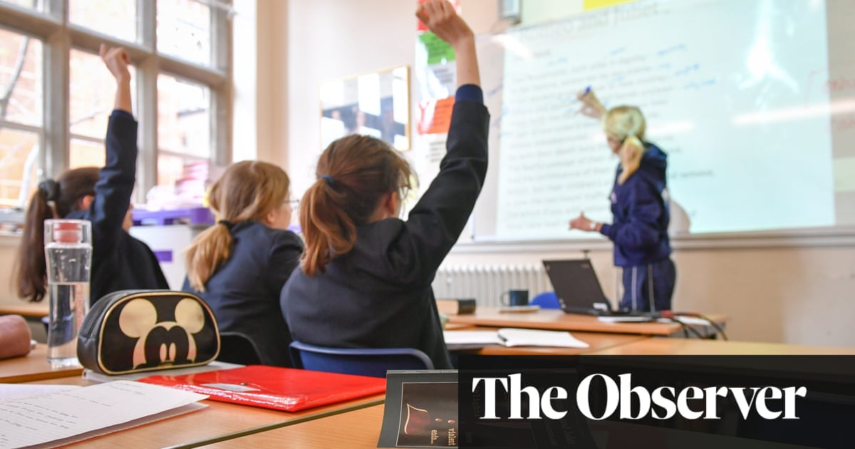 UK schools boost maternity pay to stem exodus of female teachers in their 30s | Teacher Network