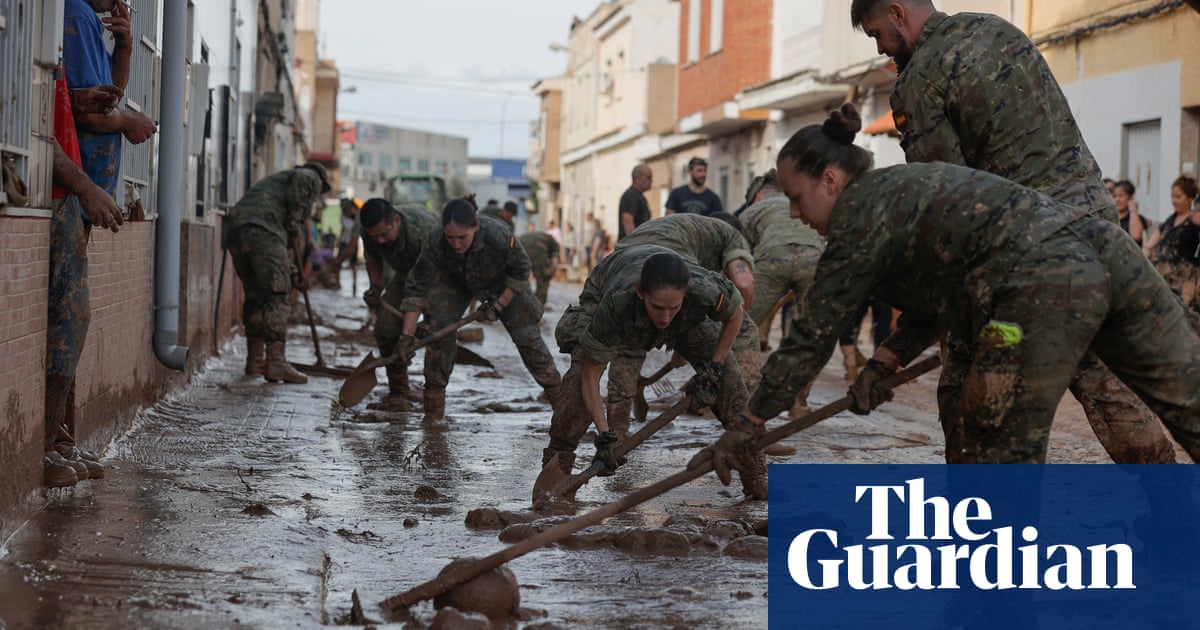 Spain floods disaster: 5,000 more troops drafted in to deal with aftermath | Spain