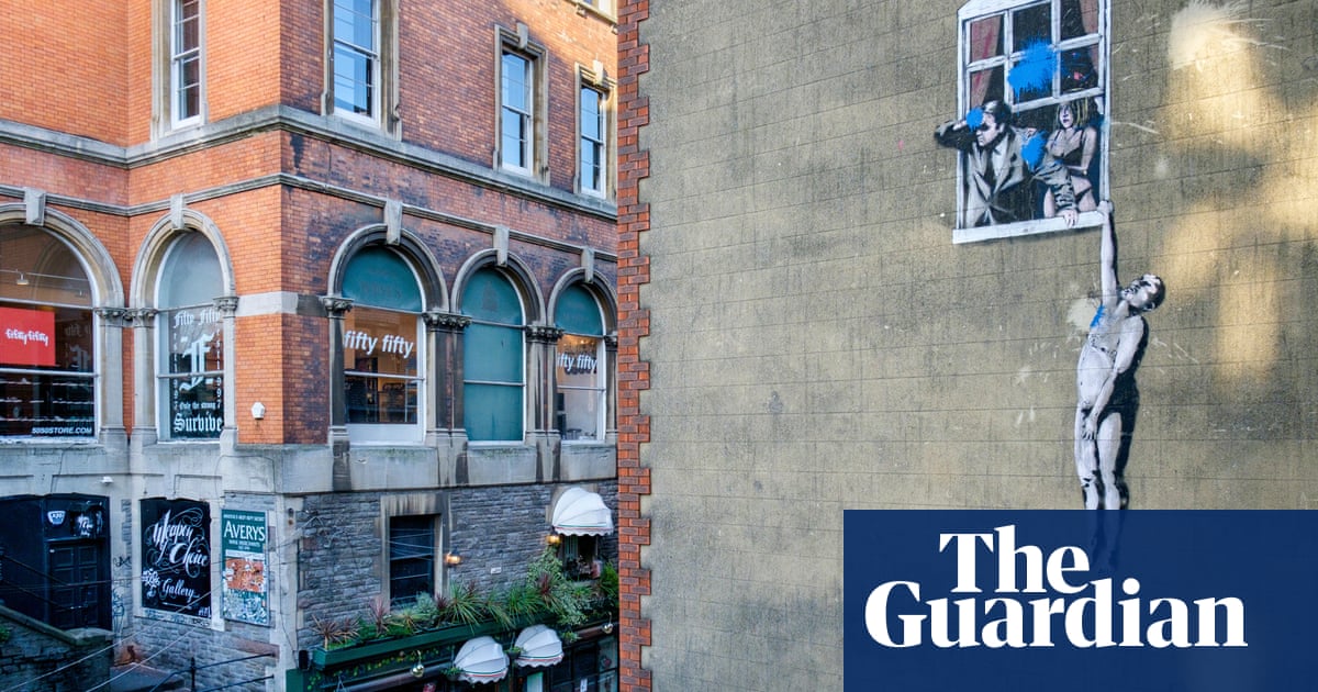 Banksy’s Well Hung Lover to be sold with Bristol building it is painted on | Banksy