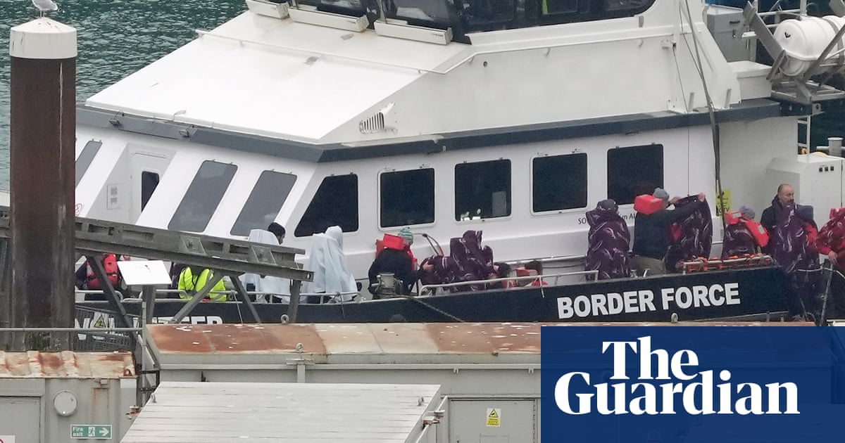 Nine boats carrying 572 people intercepted while crossing Channel | Immigration and asylum