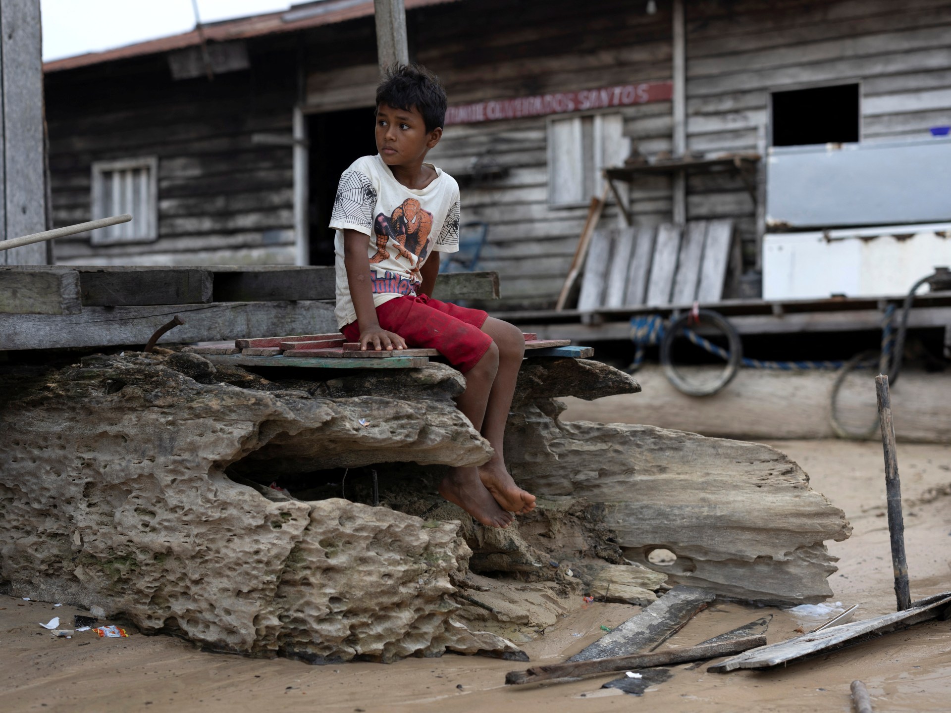 More than 420,000 children affected by record drought in Amazon: UN | Climate Crisis News