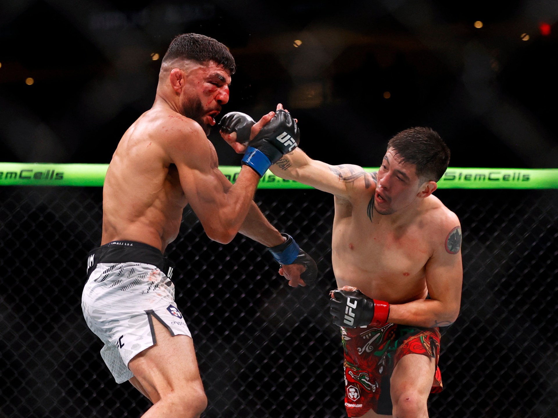 Brandon Moreno beats Amir Albazi by unanimous decision at UFC Fight Night | Mixed Martial Arts News