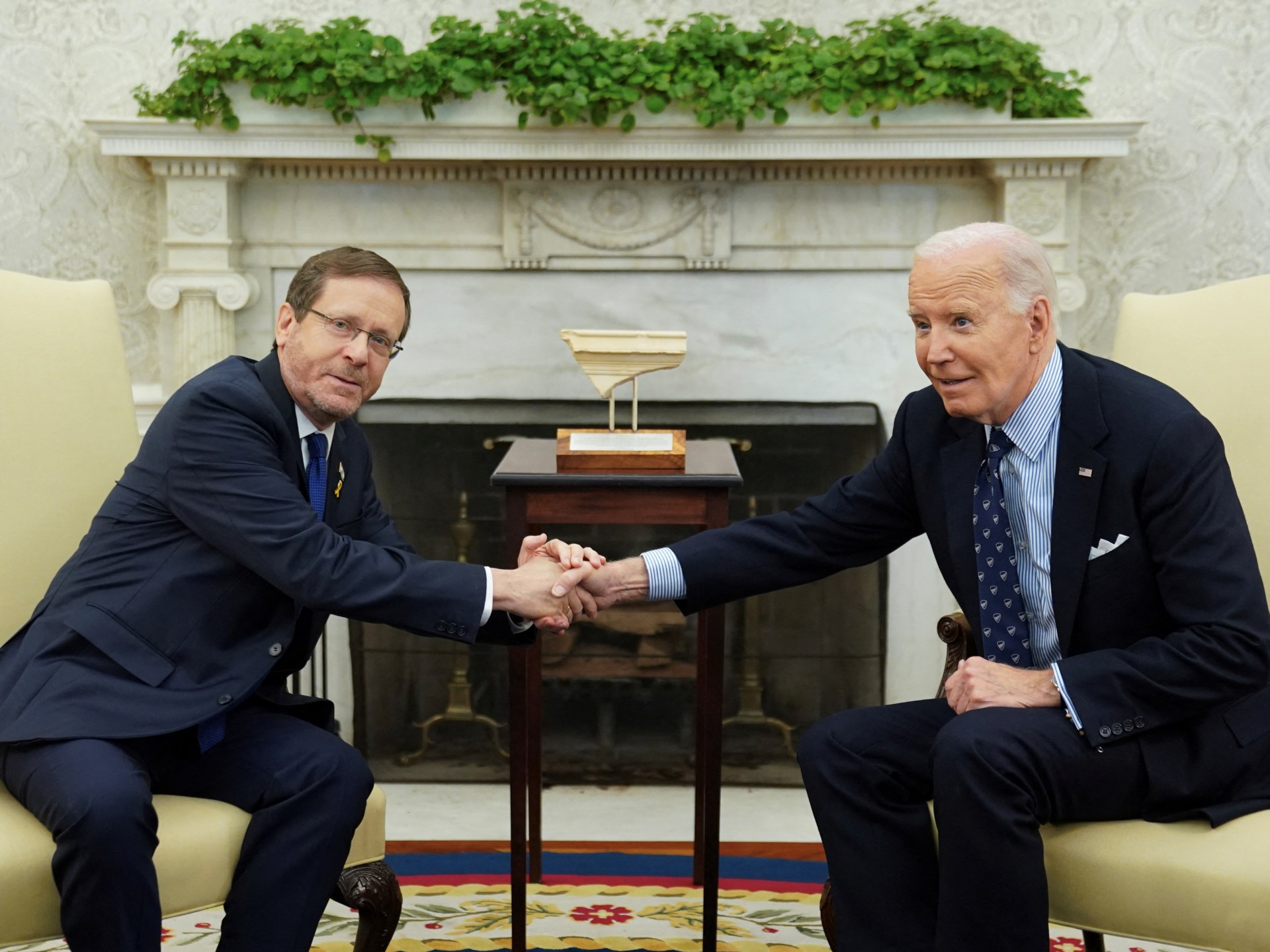 Biden dismisses journalist’s question on reaching deal for Gaza captives | Israel-Palestine conflict News