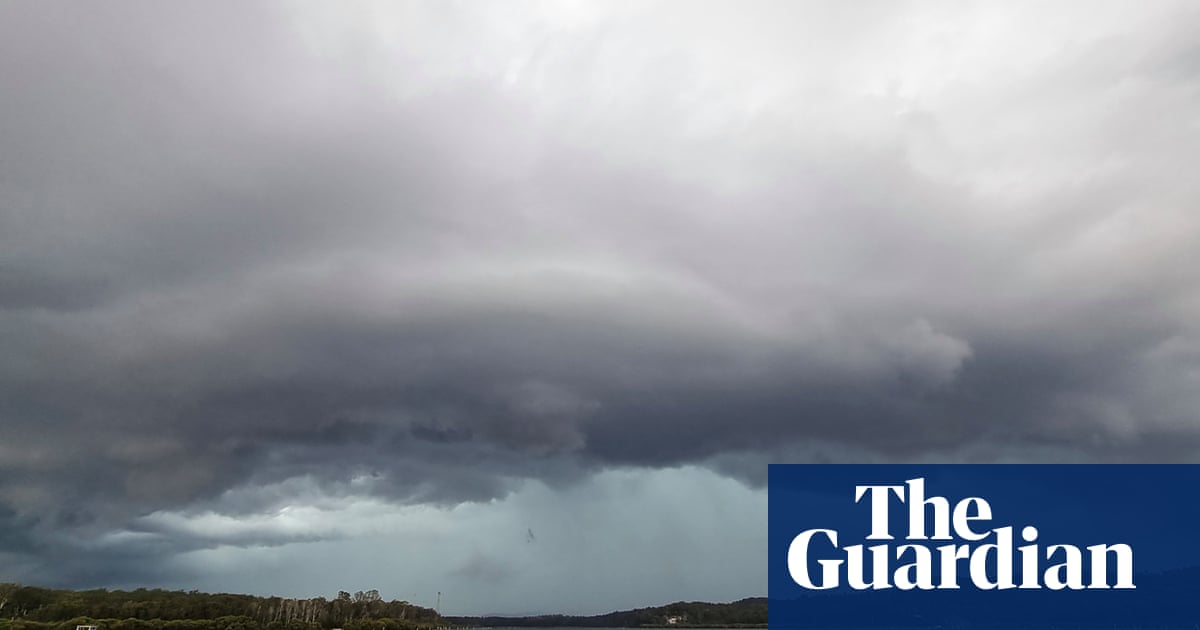 BoM issues severe weather warnings across eastern Australia as thunderstorms bring power outages | Australia weather