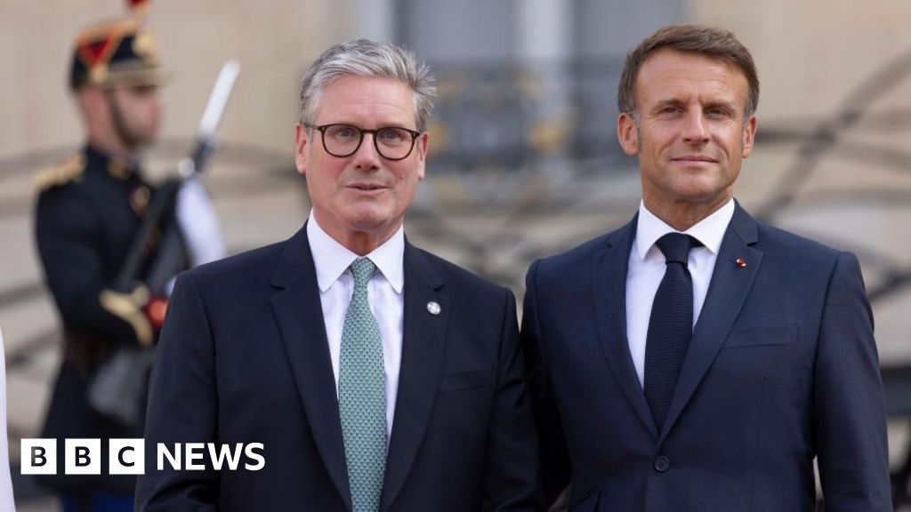 Starmer to join Macron for Armistice Day commemorations in France