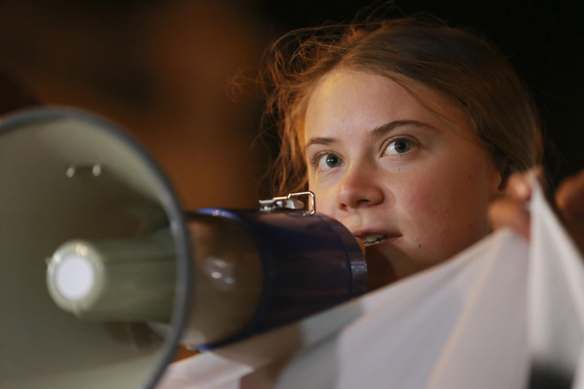 Greta Thunberg protests against Azerbaijan hosting global climate summit