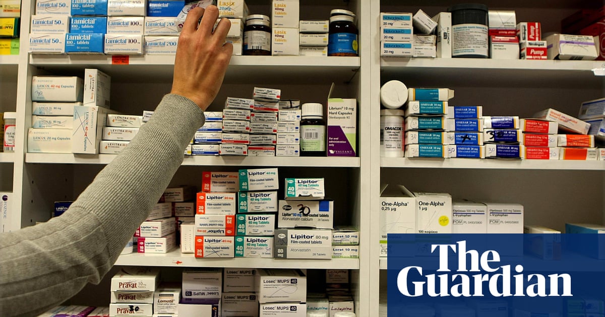 Pharmacies vote to cut services unless UK government acts over ‘crisis’ | NHS