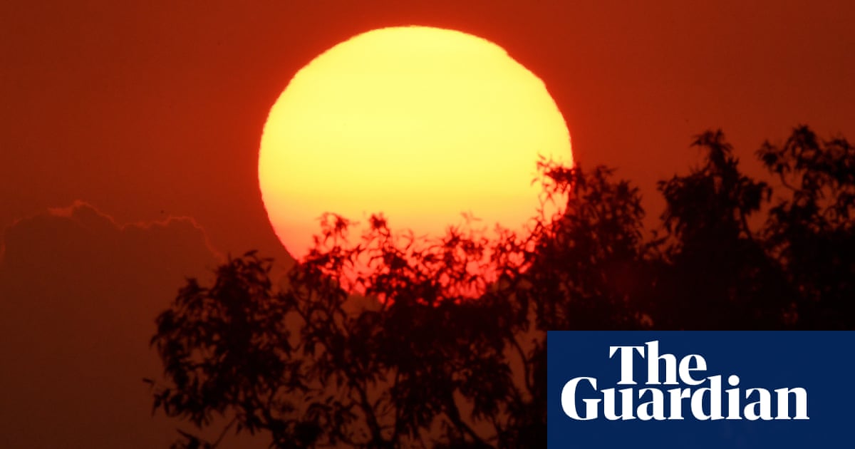 Australia’s heatwave to continue into next week as east coast braces for possible severe storms | Australia weather