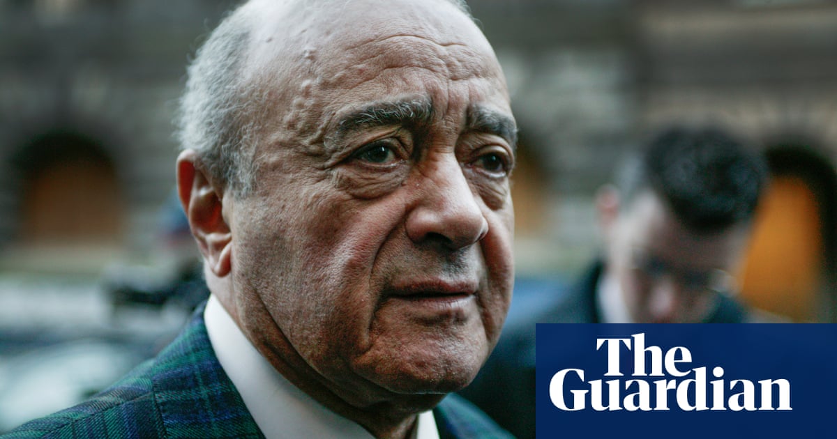 Met police refer two cases to watchdog after Fayed investigation complaints | Mohamed Al Fayed