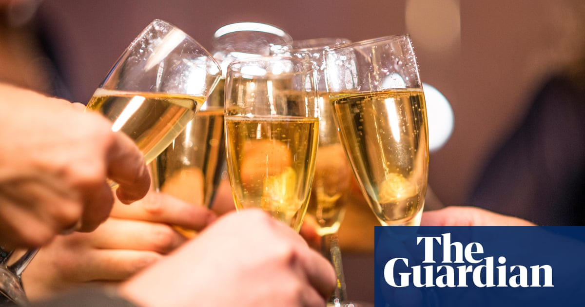 Tesco’s £25 champagne beats Moët & Chandon in festive taste test | Food & drink industry