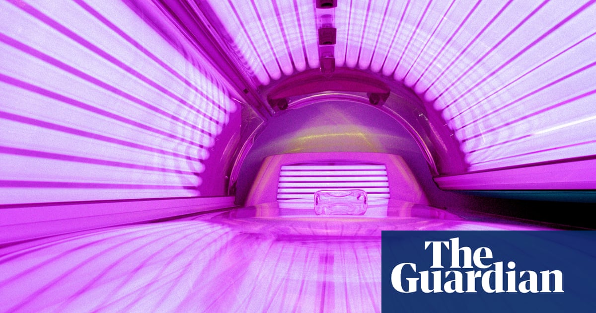 Queensland fails to crack down on ‘rebranded sunbed’ that claims to stimulate collagen but accelerates ageing | Health