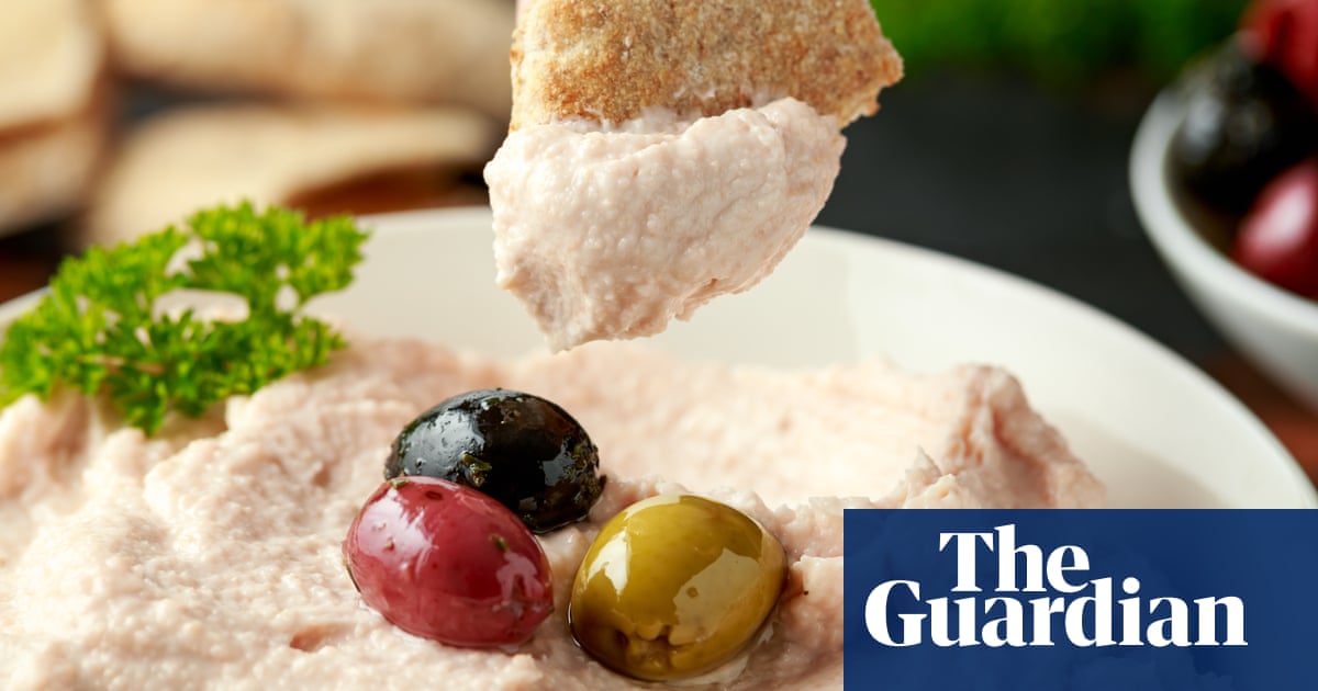 Shoppers bemoan UK taramasalata shortage as strike leads to dip in supply | Food & drink industry