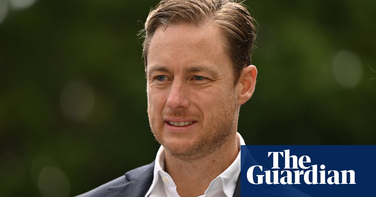 Victorian Greens co-deputy leader Sam Hibbins quits state party room over relationship with staff member | Victorian politics