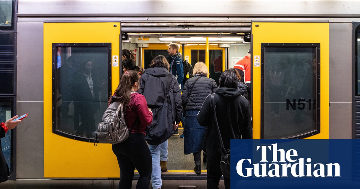 Sydney trains to run on Thursday as rail union backs down on eve of Pearl Jam concert | Transport