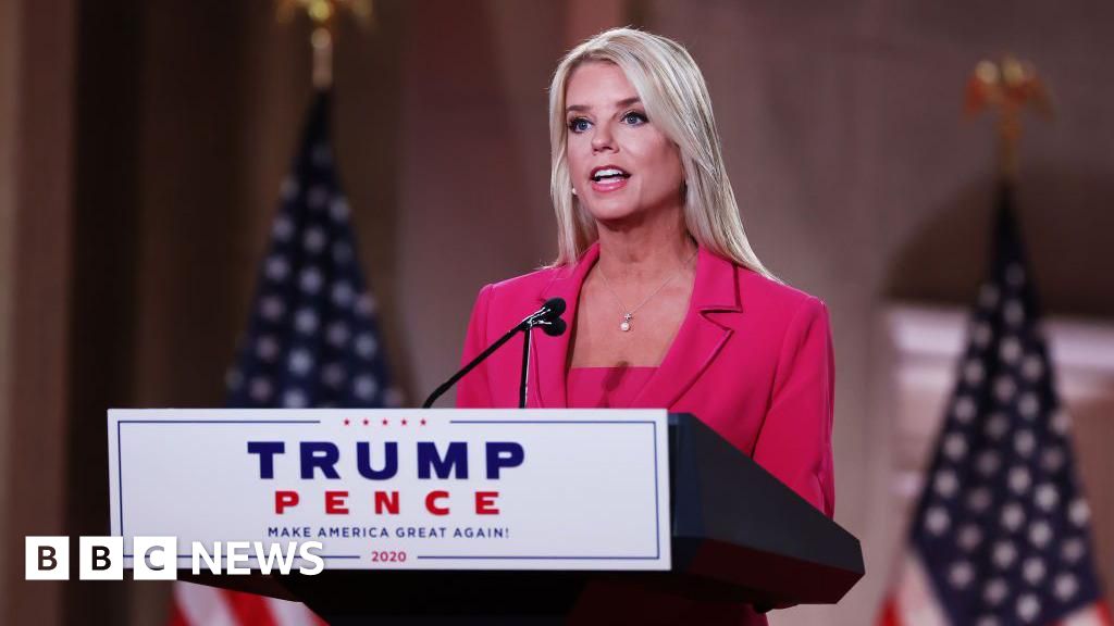 Trump names Pam Bondi for attorney general after Gaetz withdraws