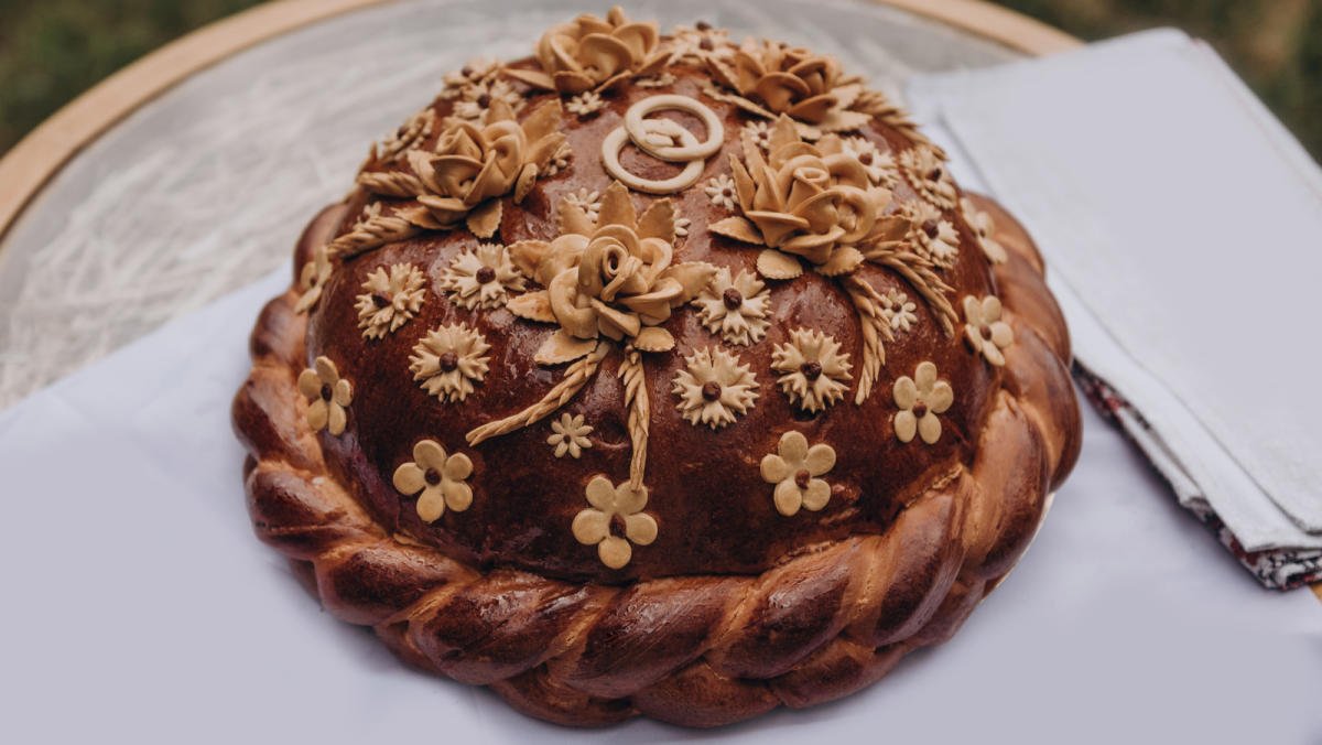 The Traditional Ukrainian Bread That Plays A Starring Role At Weddings