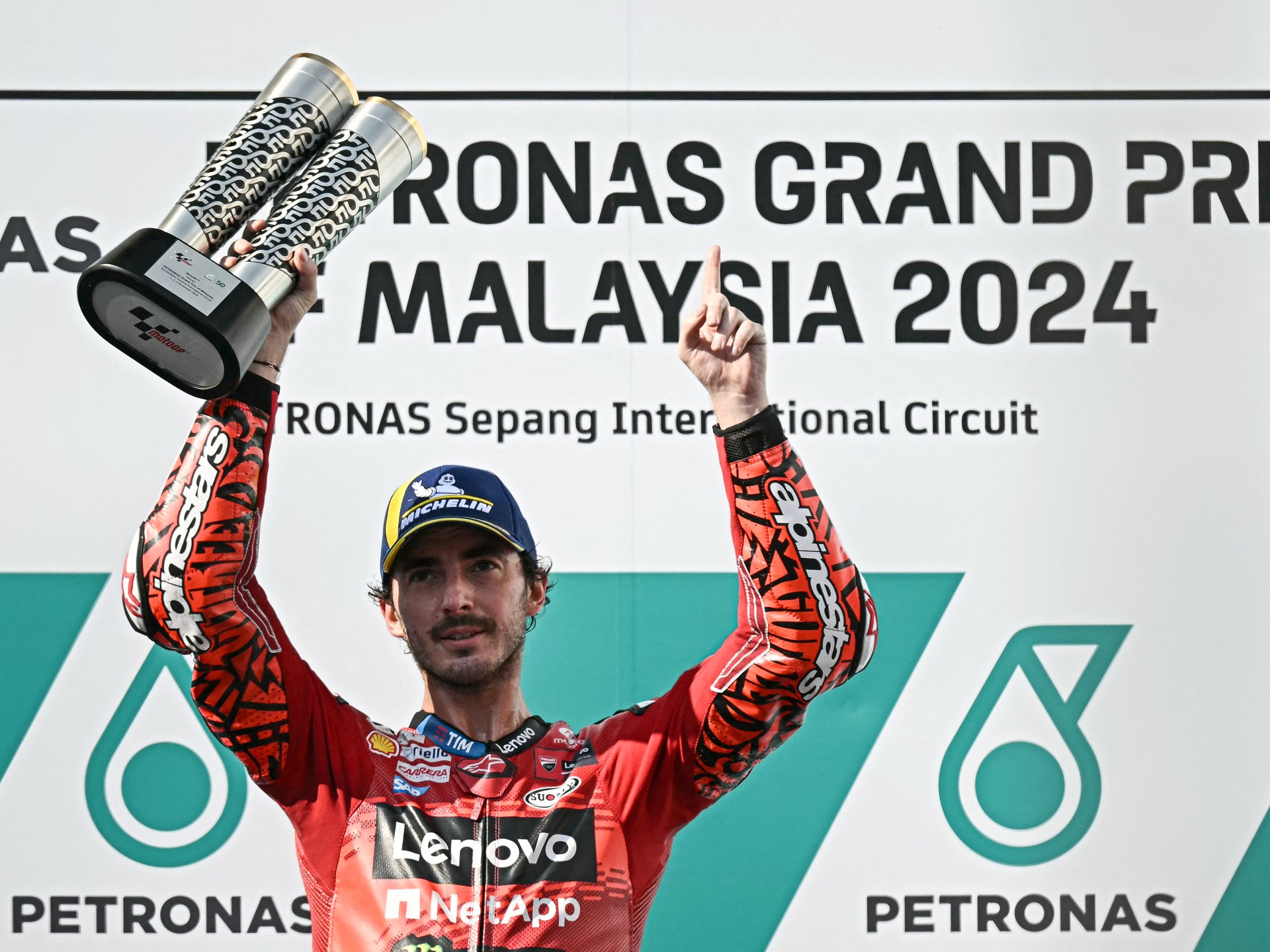 Bagnaia wins Malaysia MotoGP to force final round title battle with Martin | Motorsports News