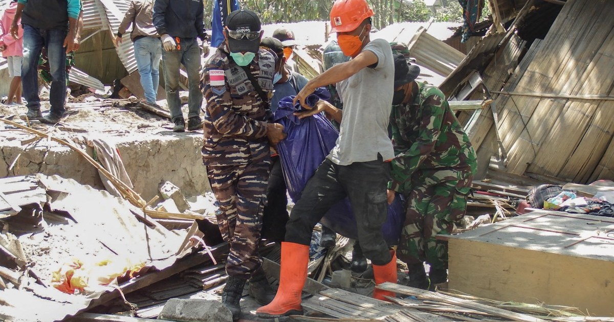 At least 10 dead as Indonesia’s Laki-Laki volcano erupts, burns homes | Volcanoes News