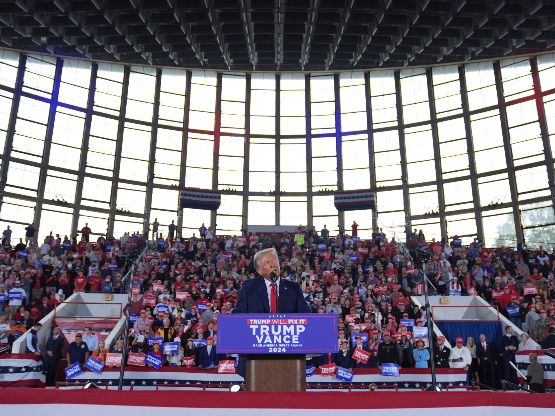 Trump and Harris hold final campaign rallies on eve of US election | Politics News