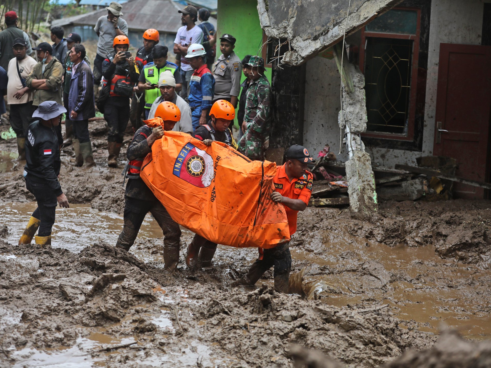 Flash floods and landslides kill 16 people on Indonesia’s Sumatra island | Floods News