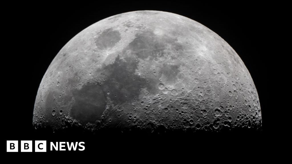 Moon's far side once had erupting volcanoes, scientists find