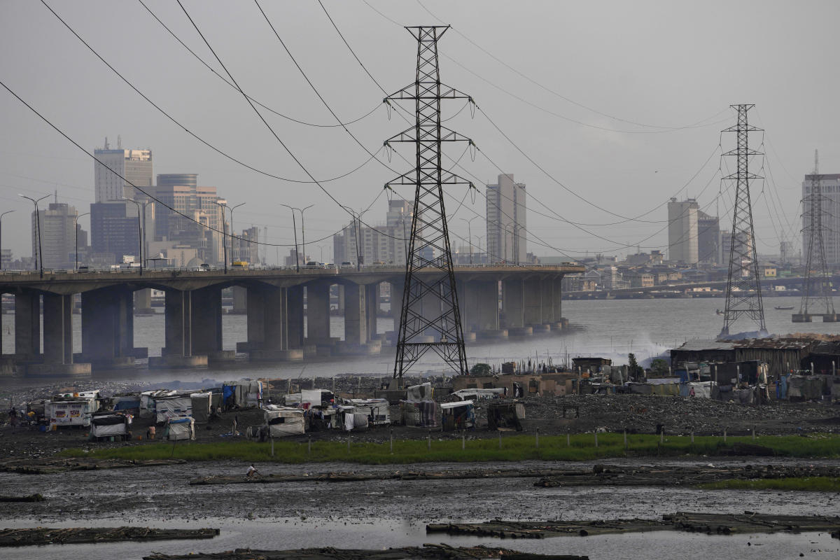 Nigeria's major cities suffer blackouts as the power grid collapses yet again