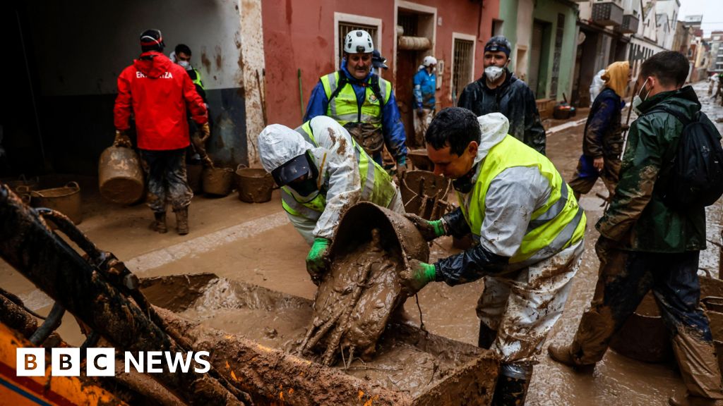 Spain clings to fragments of hope in time of disaster