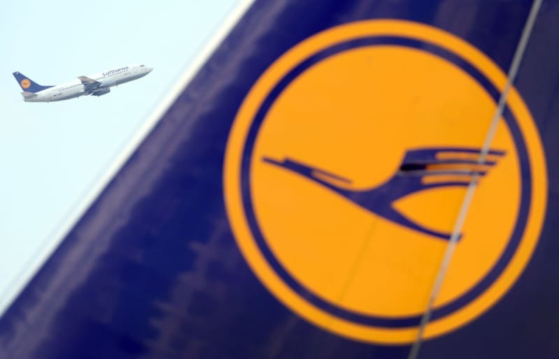 Italy says all systems go for Lufthansa to buy into ITA