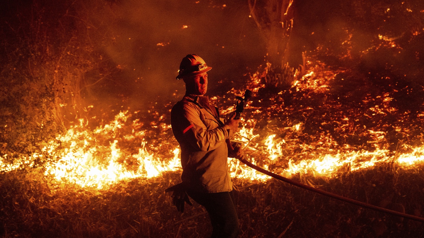 Strong winds fuel rapid spread of wildfires in Southern California : NPR