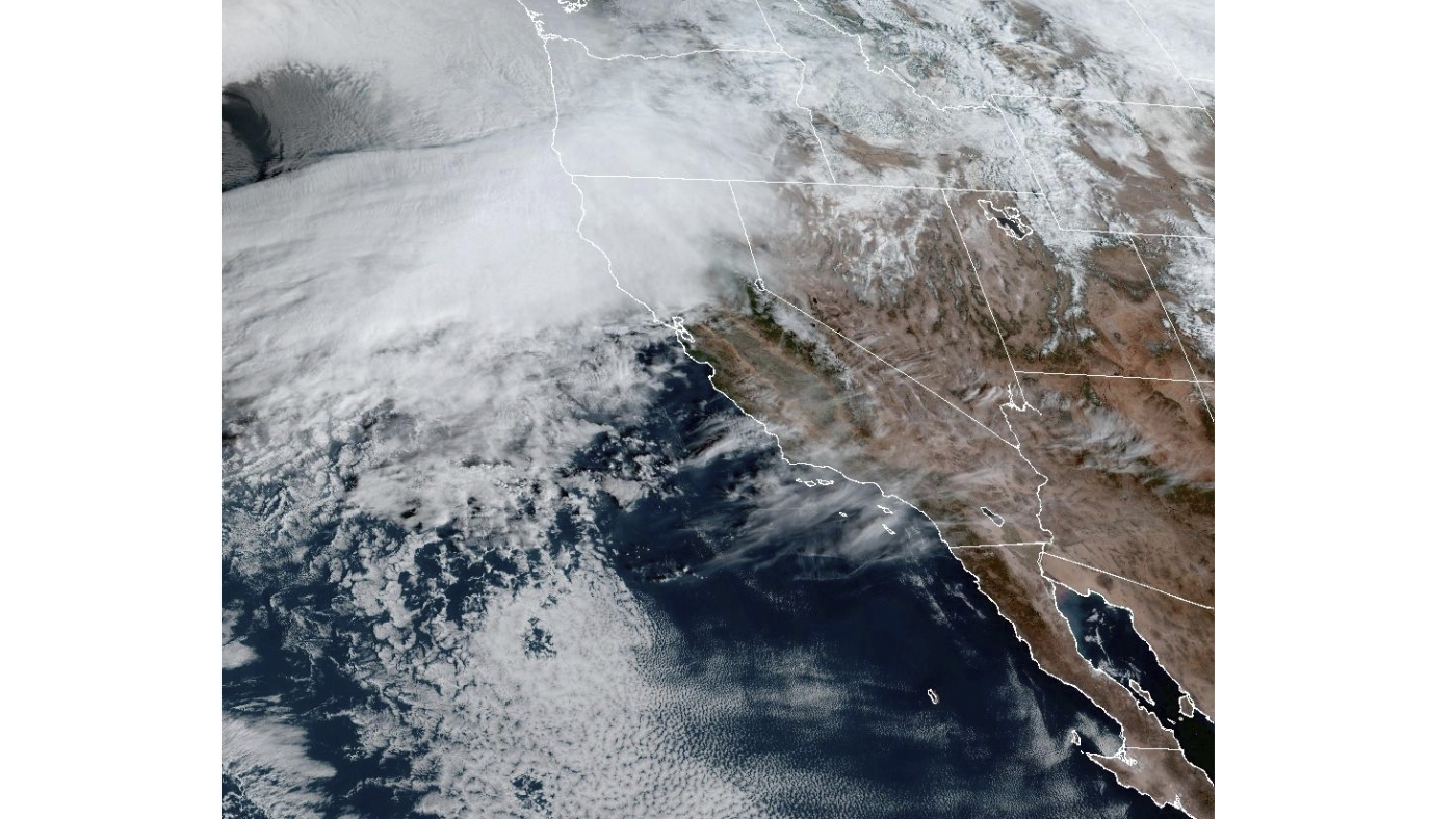 ‘Bomb cyclone’ expected to hit Pacific Northwest. What you should know : NPR