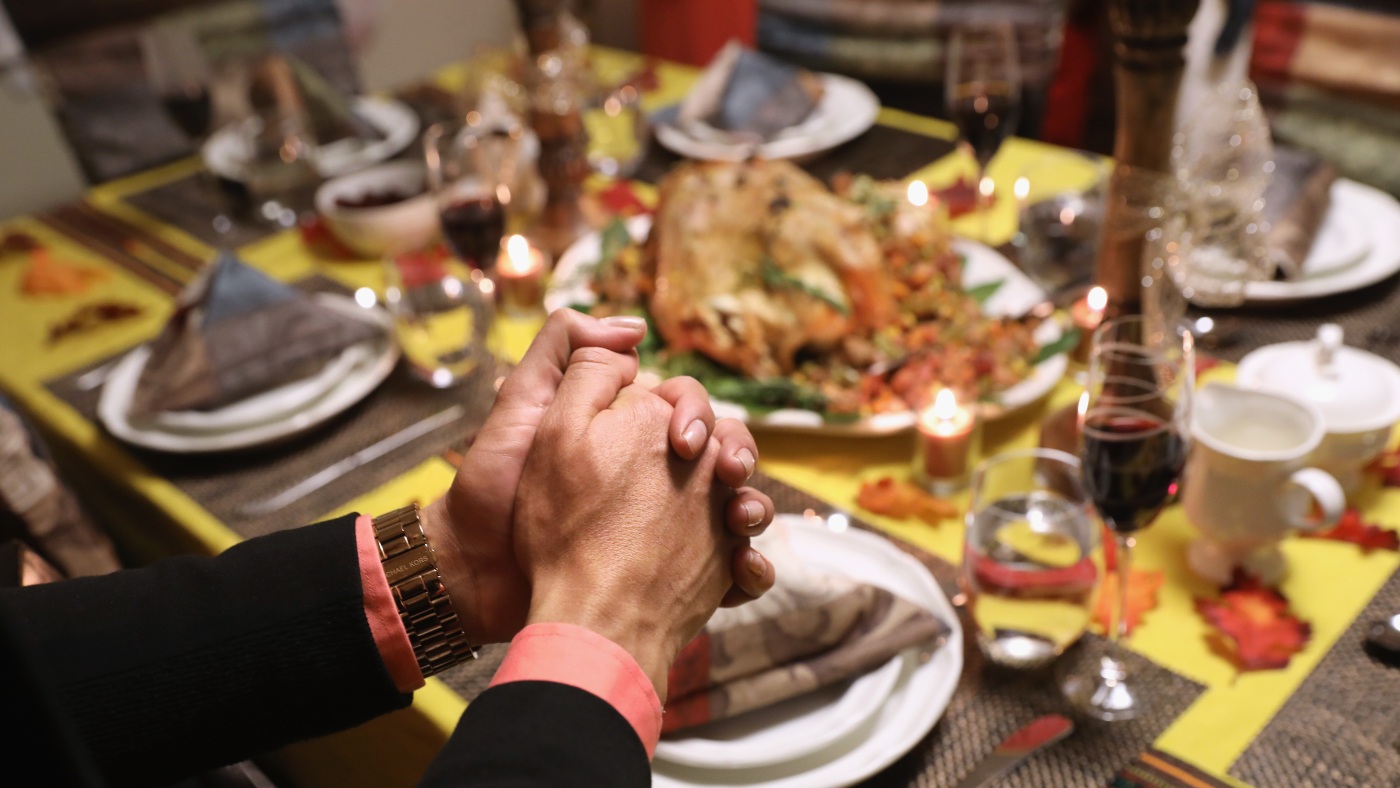 NPR wants to know ways to navigate hard topics on Thanksgiving : NPR