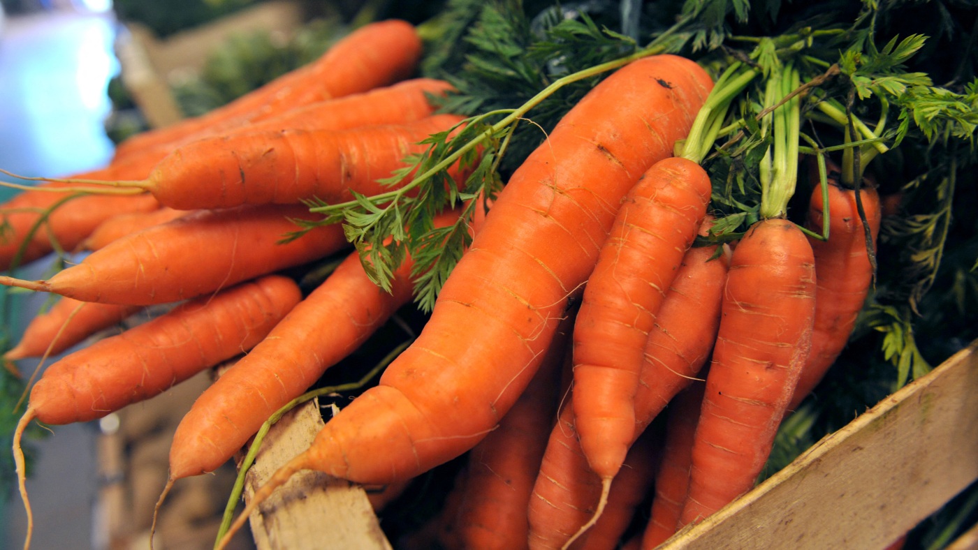 E. coli outbreak tied to organic carrots infects dozens : NPR