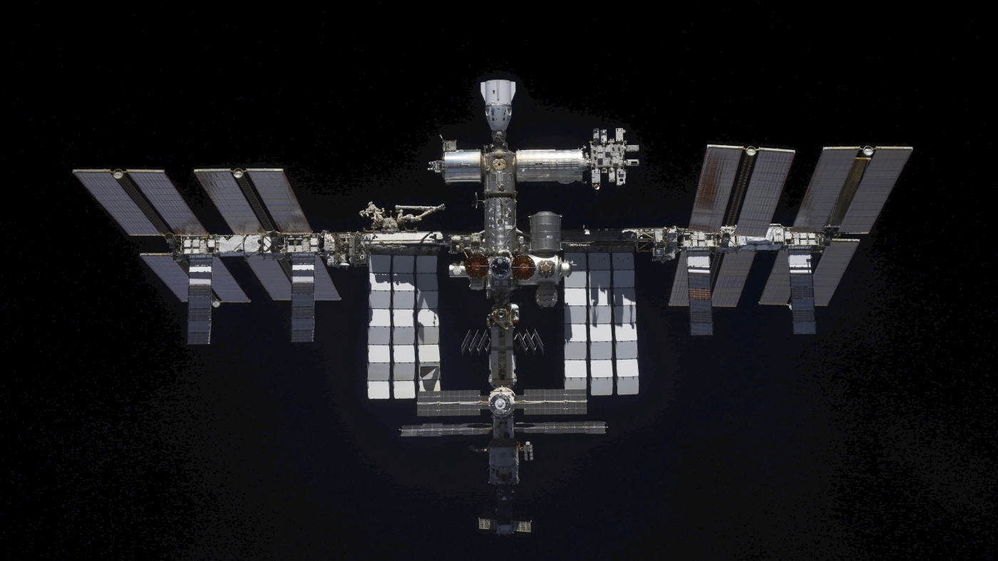 The International Space Station adjusts its orbit to avoid space debris : NPR